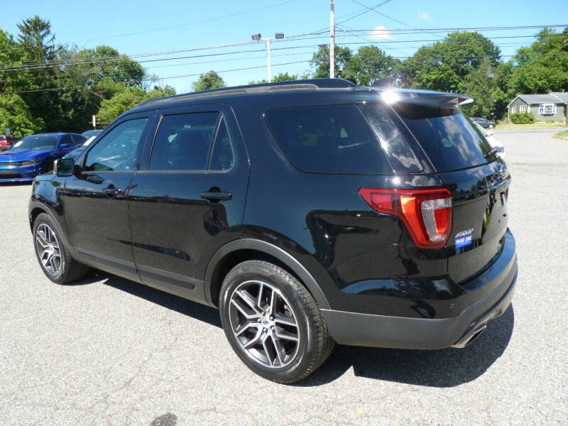 2017 Ford Explorer Sport