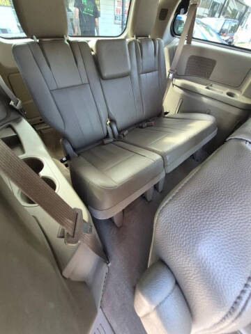 2014 Chrysler Town and Country Touring