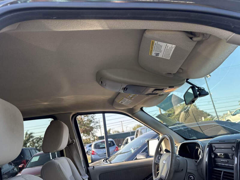 2006 Ford Explorer XLT