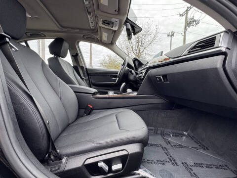 2018 BMW 3 Series 320i xDrive