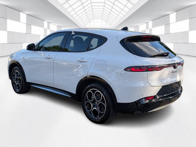2024 Alfa Romeo Tonale Hybrid Ti
