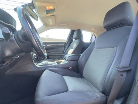 2021 Chrysler 300 Touring