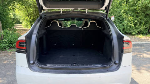 2019 Tesla Model X 75D