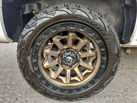 2005 Chevrolet Tahoe LS