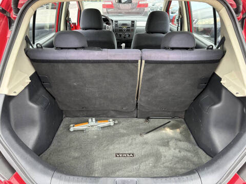 2009 Nissan Versa 1.8 S