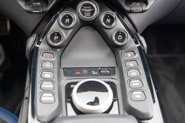 2022 Aston Martin Vantage 30