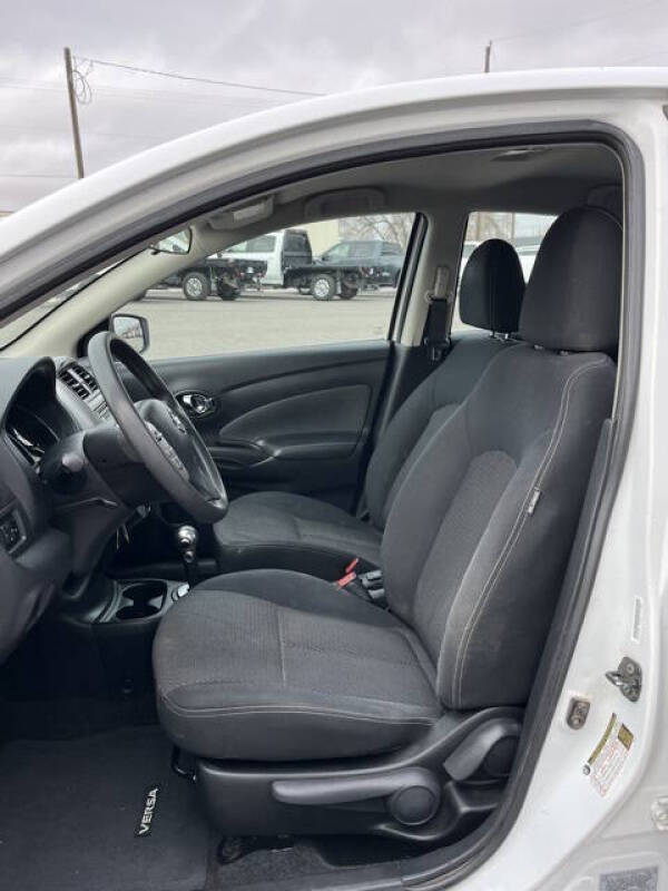 2015 Nissan Versa 1.6 S