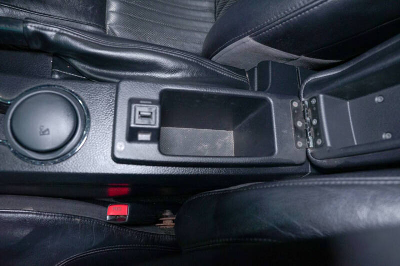 2004 Ford Thunderbird Deluxe