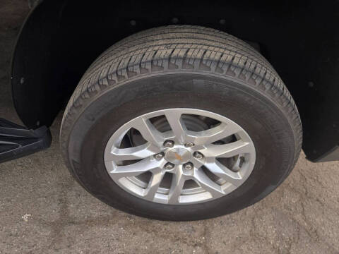 2024 Chevrolet Suburban LT