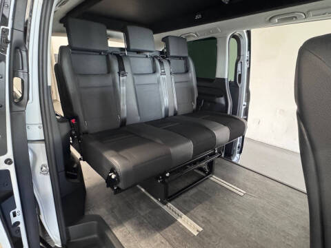 2021 Mercedes-Benz Metris Passenger
