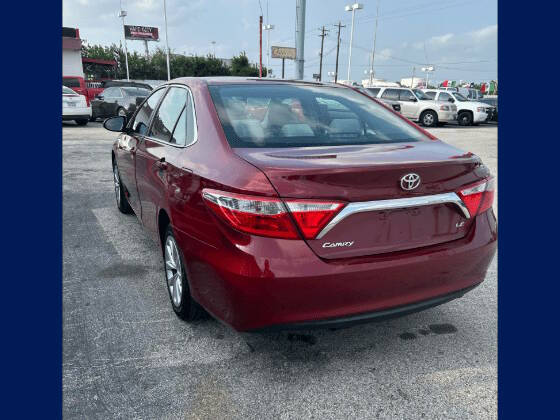 2016 Toyota Camry LE