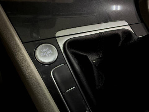 2018 Volkswagen Golf TSI SE