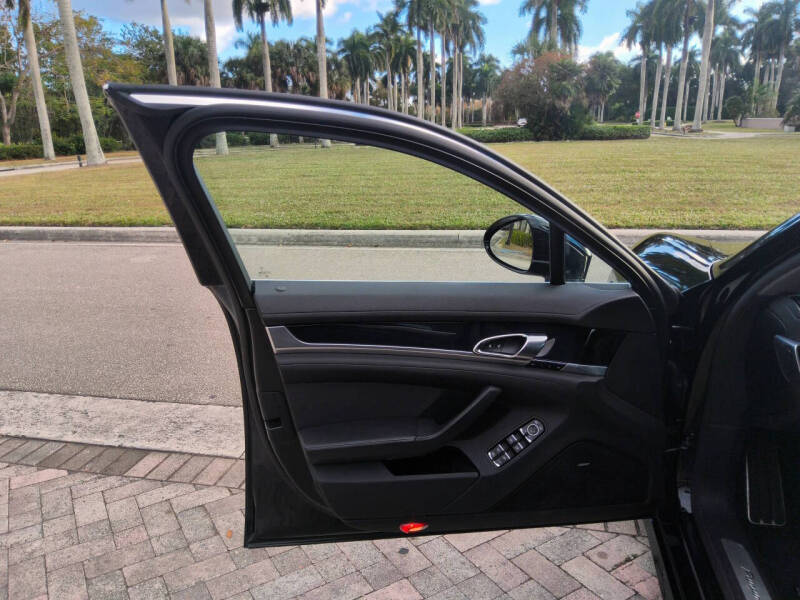 2016 Porsche Panamera S E-Hybrid