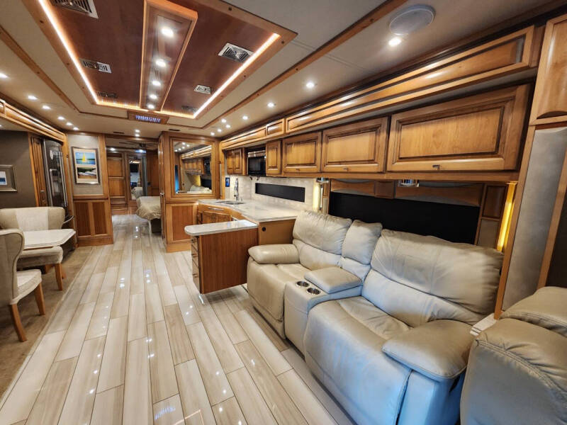 2019 Tiffin PHAETON 40 ih XSH