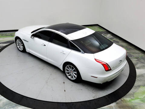 2015 Jaguar XJ