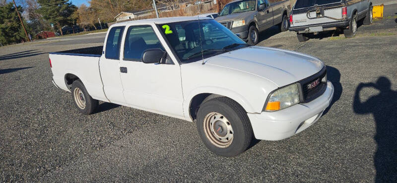 2002 GMC Sonoma SL's photo