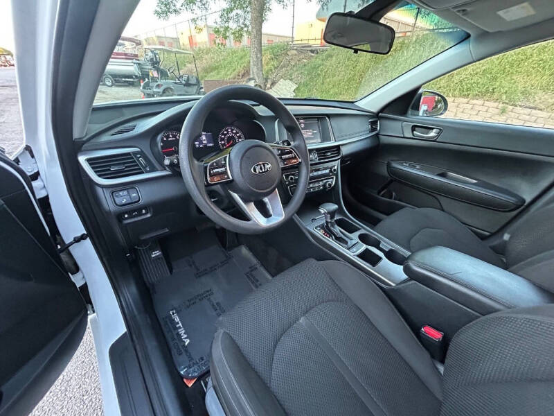 2019 Kia Optima LX