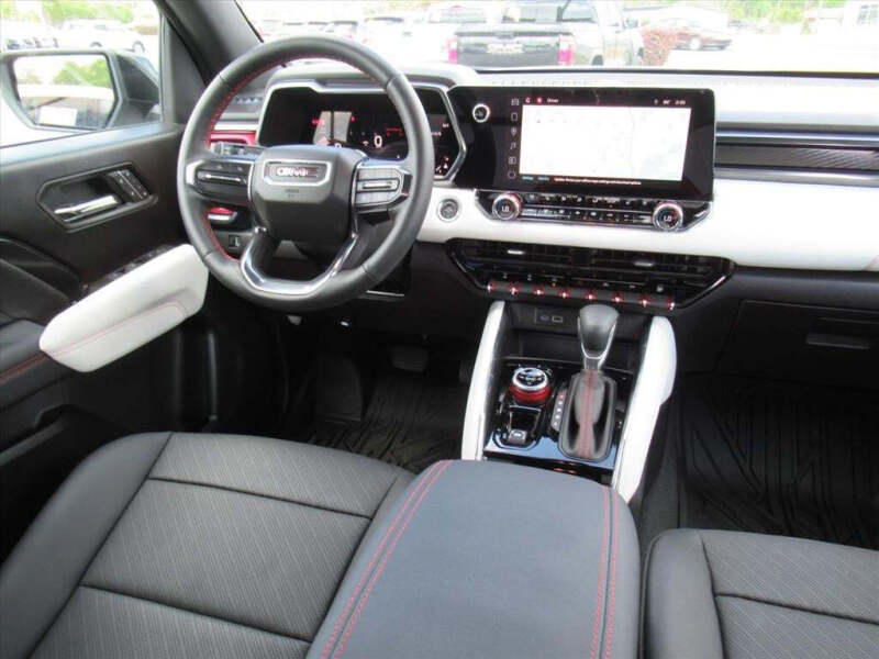 2024 GMC Canyon AT4X