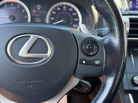 2016 Lexus IS 300