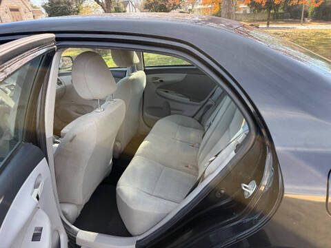 2012 Toyota Corolla LE