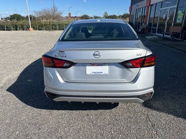 2024 Nissan Altima 2.5 SV