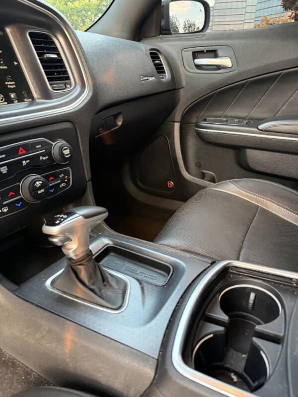 2016 Dodge Charger SXT
