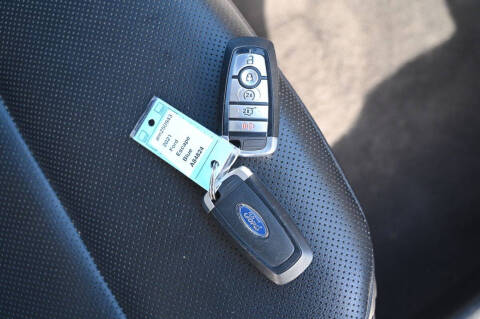 2021 Ford Escape Hybrid Titanium