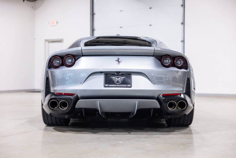 2019 Ferrari 812 Superfast