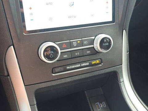 2021 Ford Edge SE
