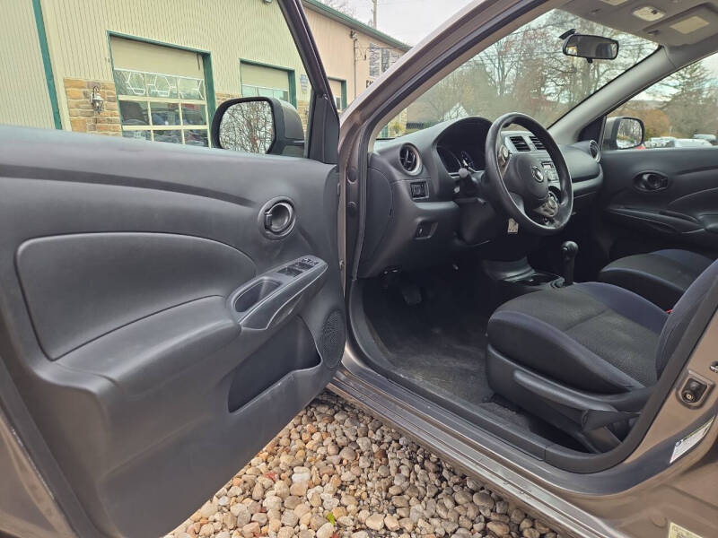 2012 Nissan Versa 1.6 S