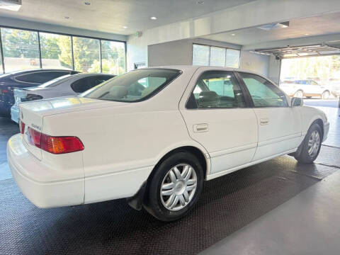 2001 Toyota Camry