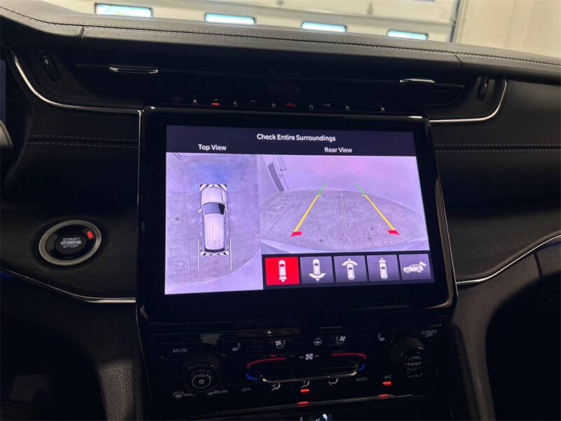 2025 Jeep Grand Cherokee Overland