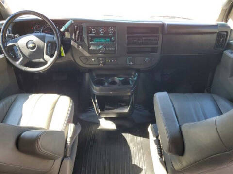 2023 Chevrolet Express 2500