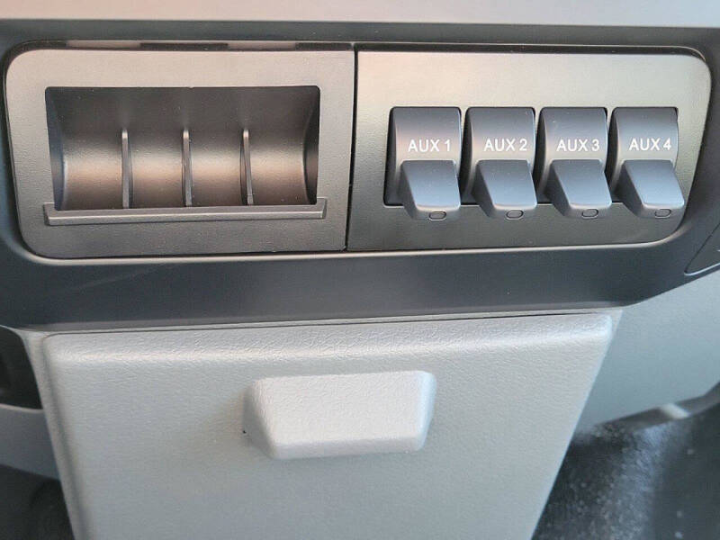 2025 Ford F-750 Super Duty