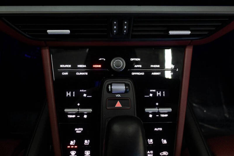 2022 Porsche Cayenne Turbo GT