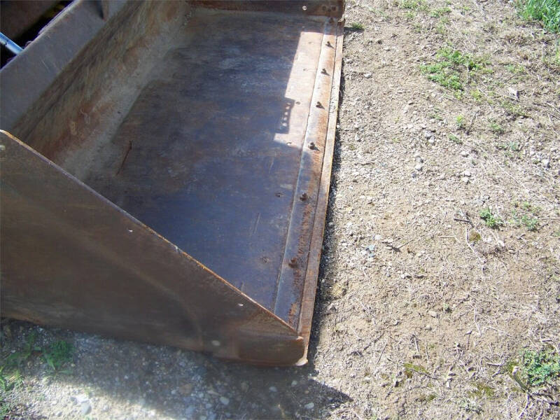 2007 New Holland C185