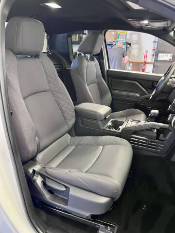 2024 Toyota Tacoma SR