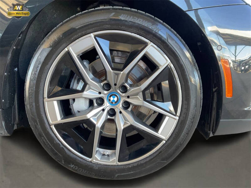 2024 BMW i5 eDrive40