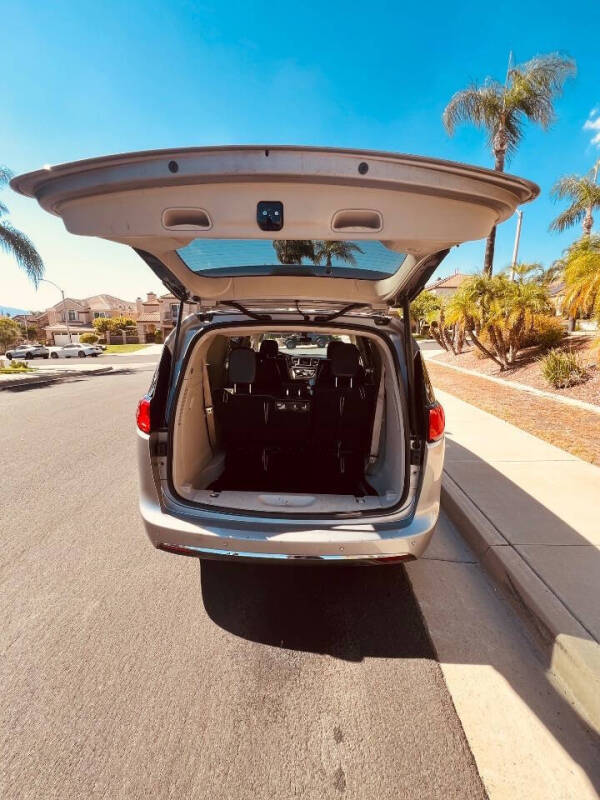 2019 Chrysler Pacifica Touring L