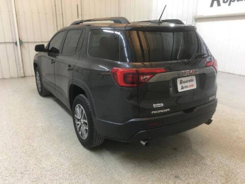 2017 GMC Acadia SLE-2