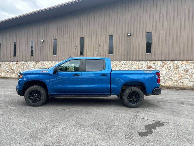 Used 2022 Chevrolet Silverado 1500 Custom with VIN 3GCUDCET2NG658139 for sale in Maysville, KY
