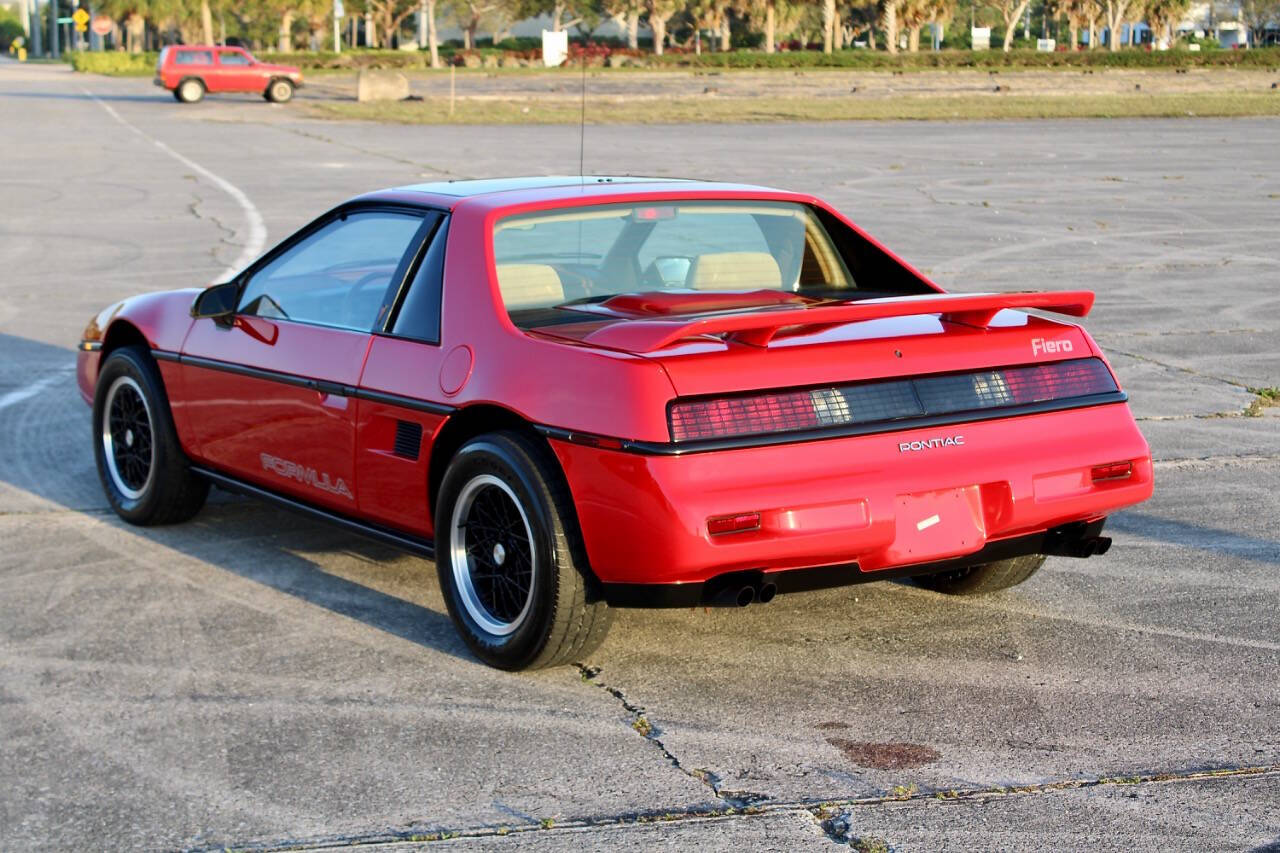 1988 Pontiac Fiero 43