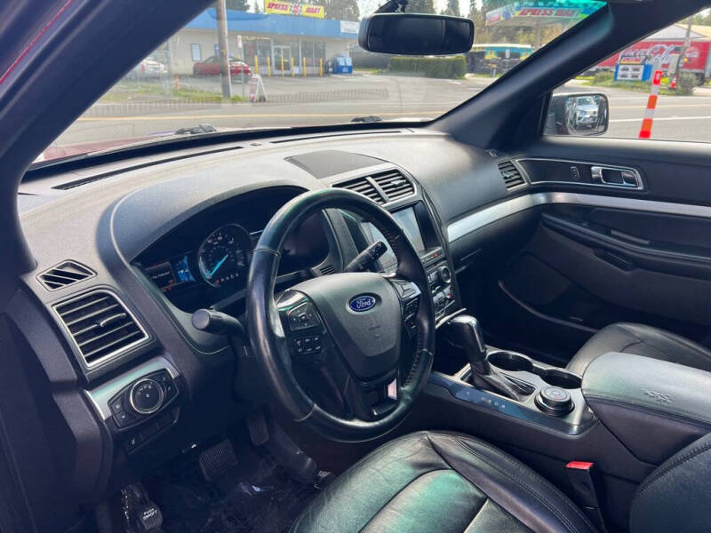 2017 Ford Explorer XLT