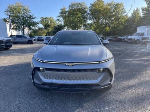 2026 Chevrolet Equinox EV LT 2