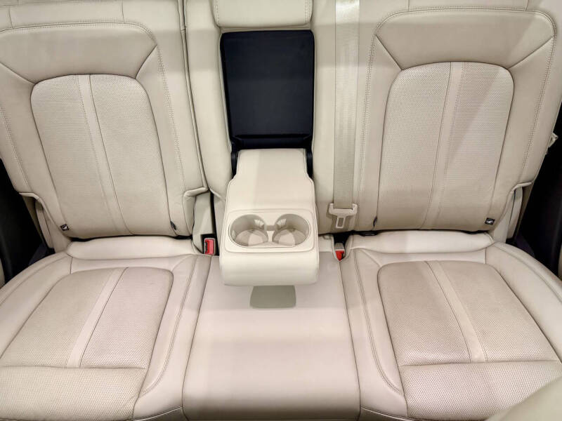 2020 Lincoln Nautilus Reserve