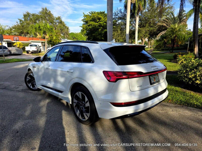 2021 Audi e-tron quattro Premium