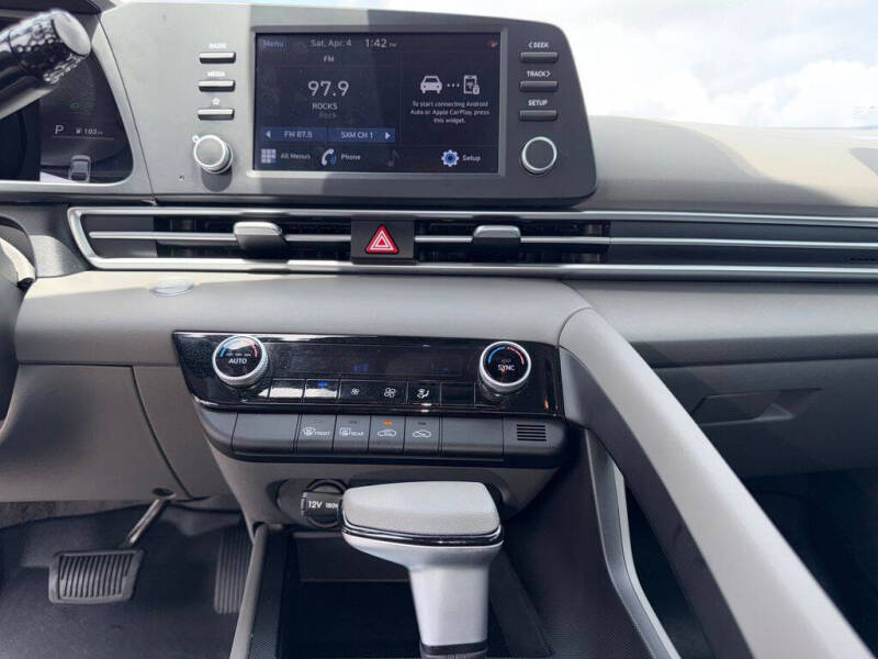 2023 Hyundai Elantra