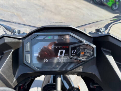 2025 Kawasaki Ninja 500 SE ABS