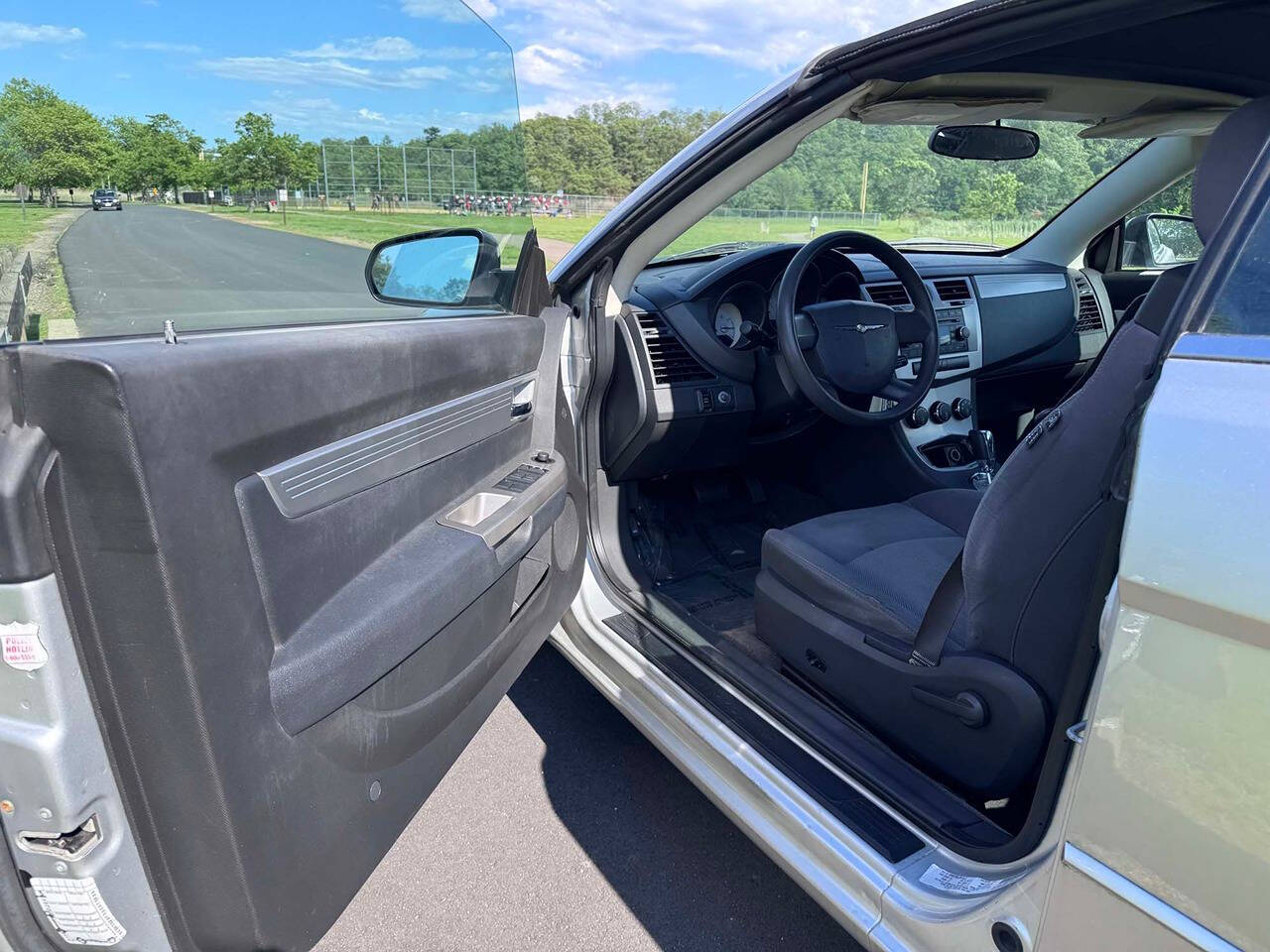2009 Chrysler Sebring 2