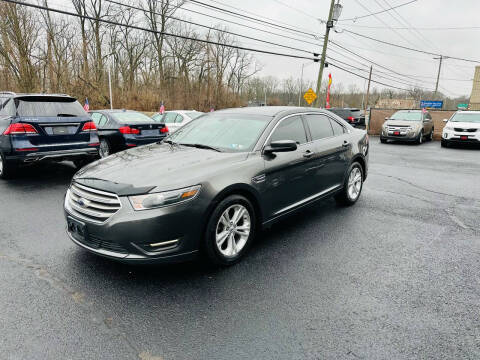 2015 Ford Taurus